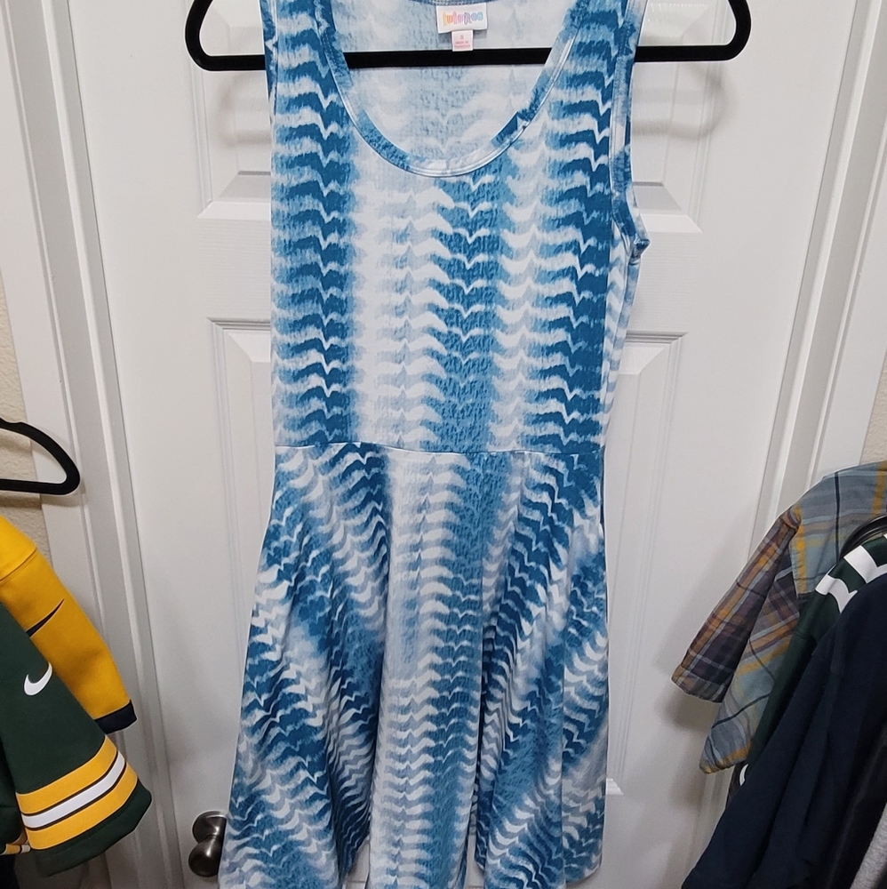 Lularoe Nikki dreas- Small